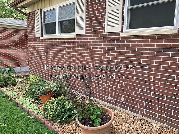 3rd image of 500 Ryan Dr