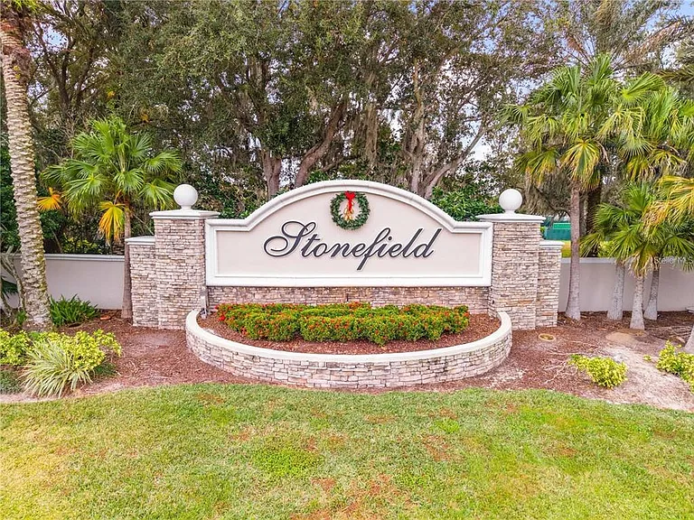 3158 Stonehurst Cir — Photo 2