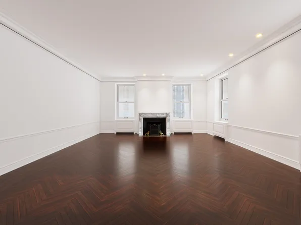 470 Park Avenue image 2 of 9