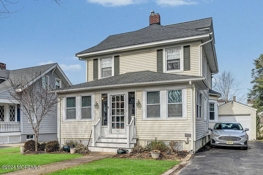 5 bed, 2.5 bath, $5,000 — Photo 3