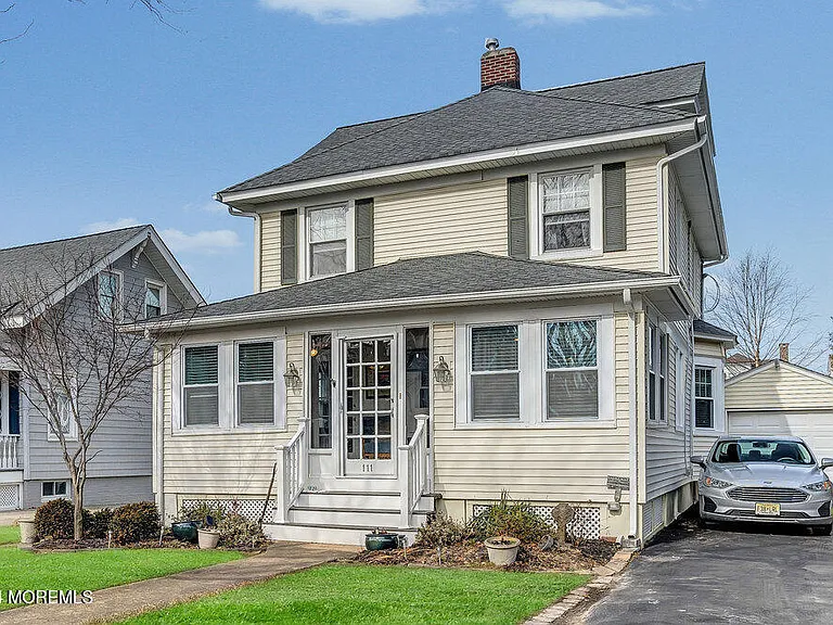 111 Beacon Blvd — Photo 3
