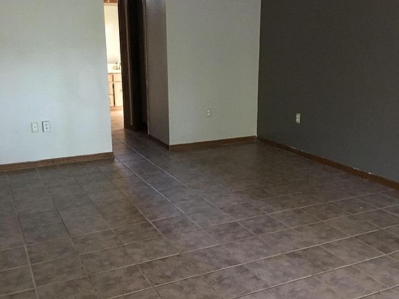 5th image of 1917 Rolling Green Cir