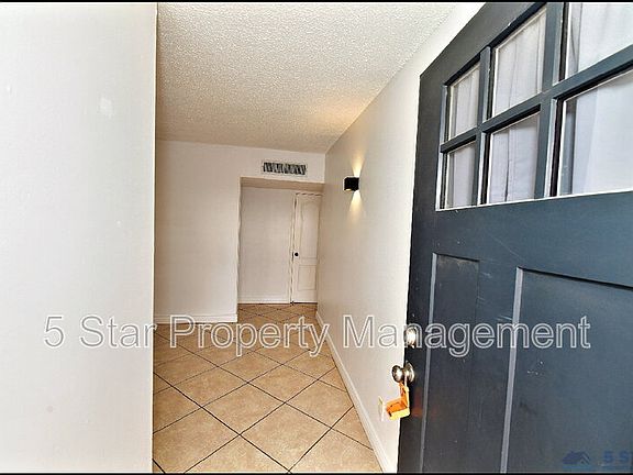 5th image of 10565 Murphy St