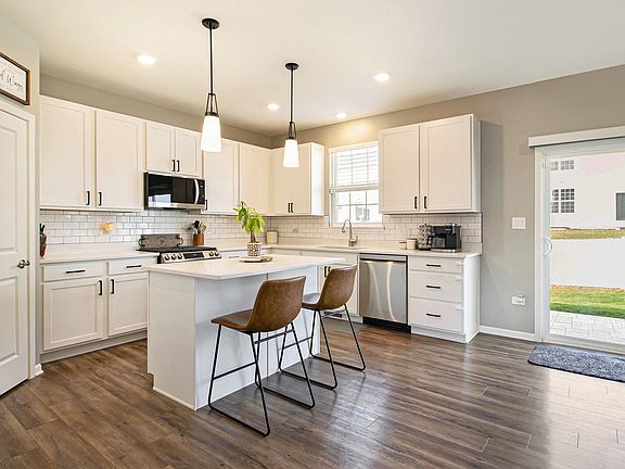 4th image of 10920 Arkansas Pl