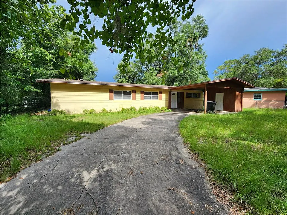 2831 NE 17th Dr