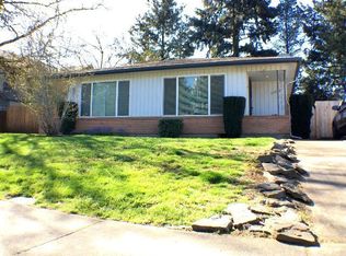 11030 E Burnside St, Portland, OR 97216