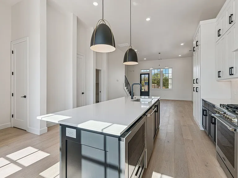 18814 Selah Way — Photo 19