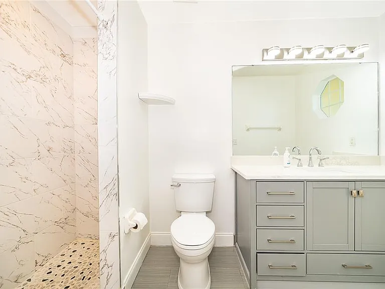 224 Emory Pl — Photo 16