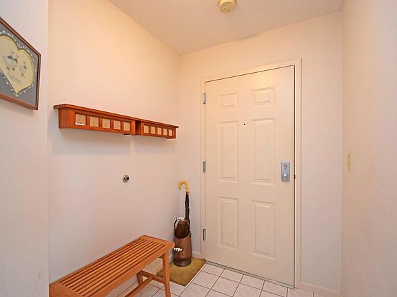 5th image of 3304 Emerald Lakes Dr Unit 12
