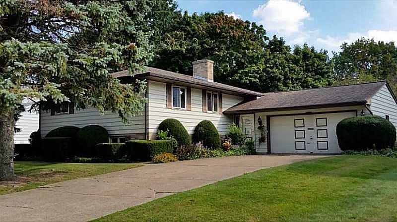 1st image of 725 Aline Dr