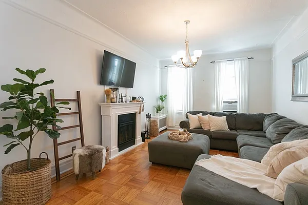 Sold by Keller Williams Realty NYC Group | media 8