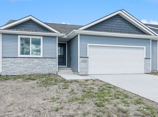 1345 Locust St, Waukee, IA 50263