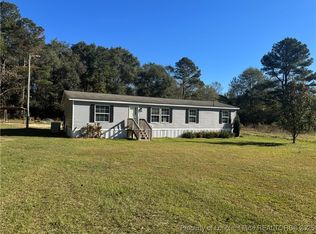513 Longview Lake Rd, Garland, NC 28441