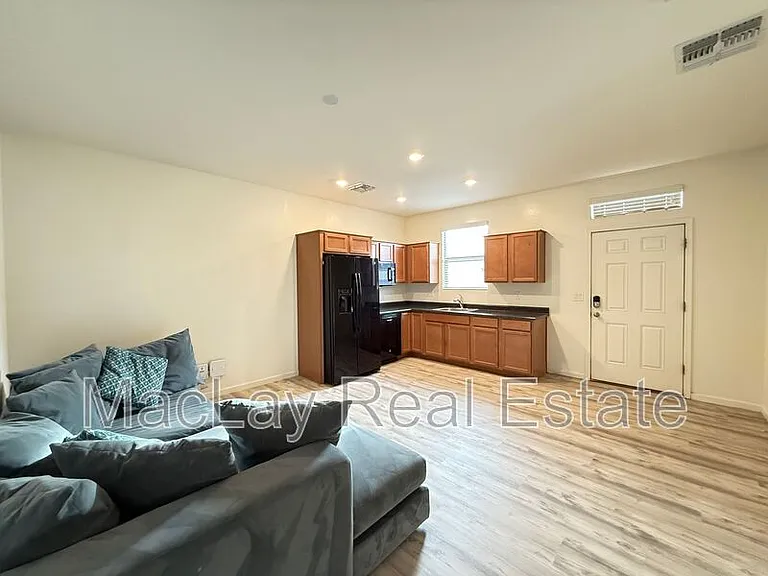 2372 E Dust Devil Dr — Photo 23
