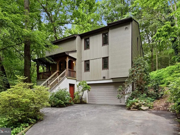 1672 Suzanne Dr, West Chester, PA 19380