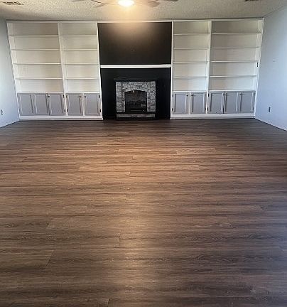 5th image of 403 SW 45th St
