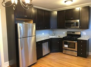 2055 W Irving Park Rd, Chicago, IL 60618