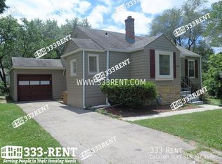 8601 Summit St, Kansas City, MO 64114