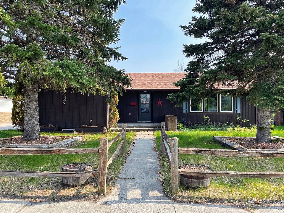 207 12th St W, Bottineau, ND 58318 MLS 11150306 Zillow