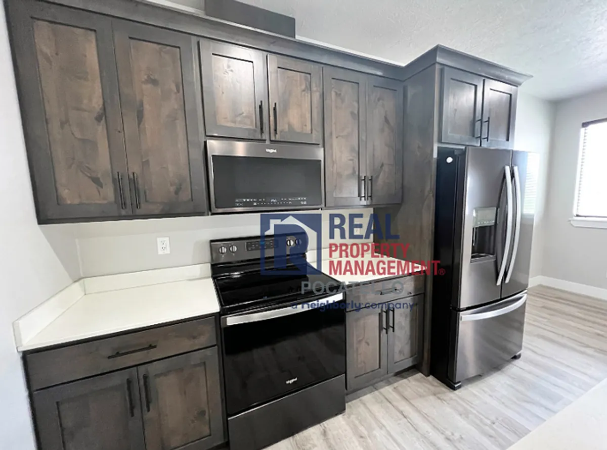 Building Photo - 179 Park Lawn Dr #1