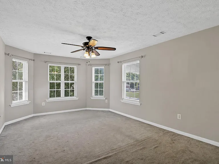 10886 Moore St — Photo 23