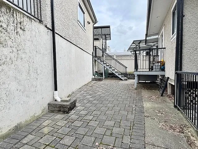 17XX E 62nd Ave — Photo 7