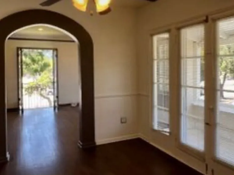 1171 Huntington Dr — Photo 22