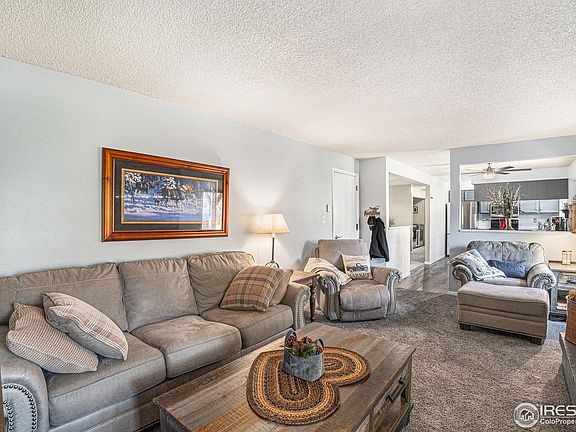 4th image of 4056 Boxelder Dr