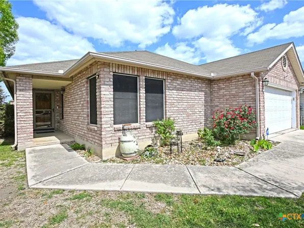 886 Spyglass Dr, New Braunfels, TX 78130