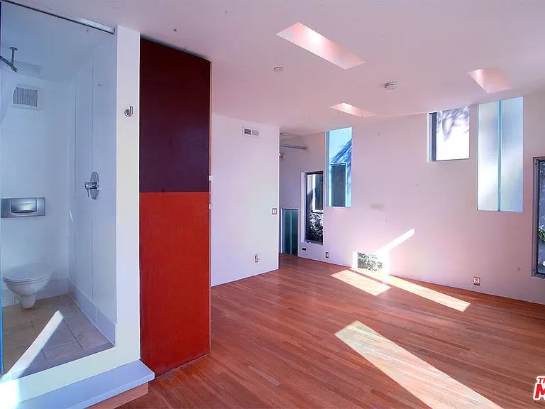 116 Pacific Ave — Photo 7