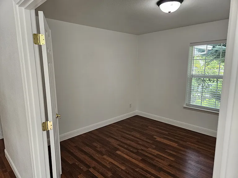 602 Mountain View Dr — Photo 17