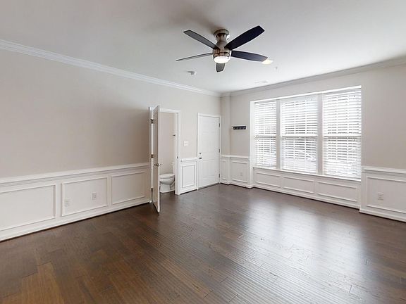 4th image of 3210 Yeager Dr #5C