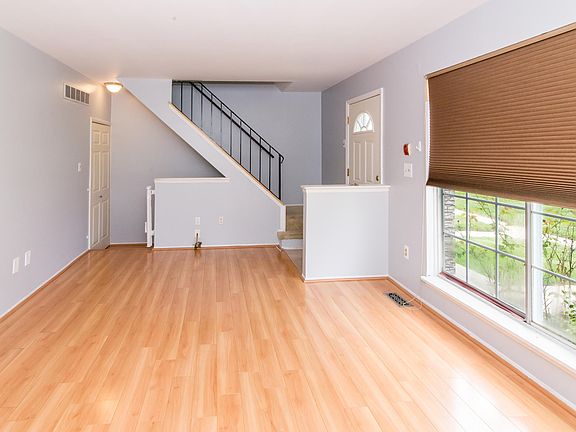5th image of 37562 Colonial Dr S