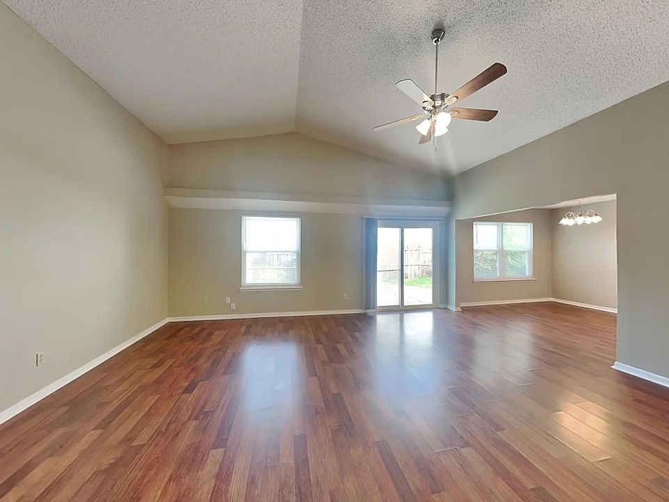 1st image of 8489 Branchwater Dr