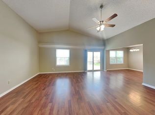 8489 Branchwater Dr, Jacksonville, FL 32244
