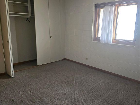 2nd image of 10 W Avenue A #1