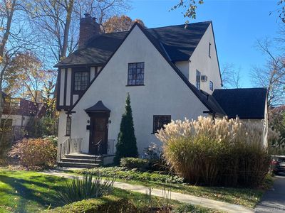 36 Farley Road, Scarsdale, NY, 10583
