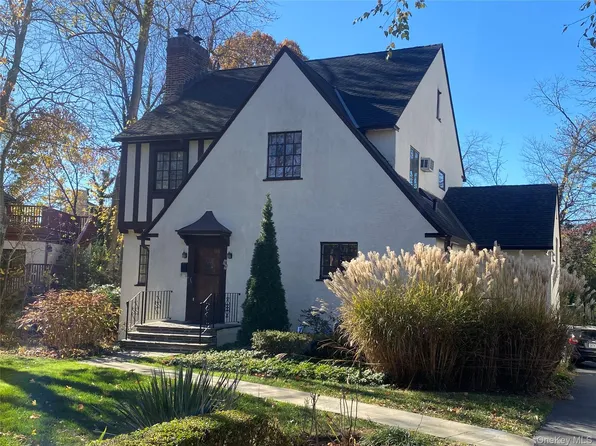 36 Farley Road, Scarsdale, NY 10583