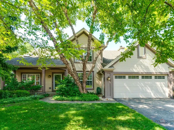 574 Meadowview Dr, Wauconda, IL 60084