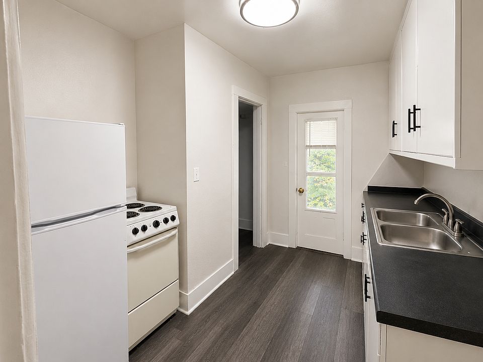 1st image of 1112 Wisconsin Ave