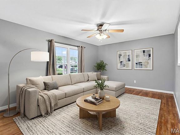 5th image of 2150 Canterbury Dr