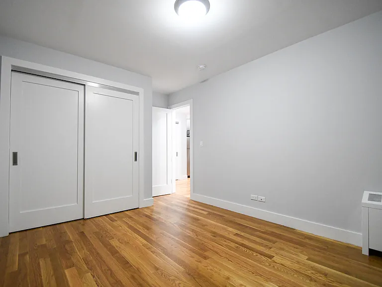 939 Woodycrest Ave #220 — Photo 6