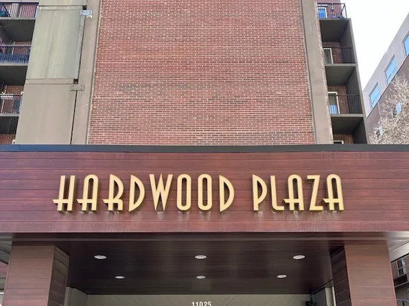 11025 Jasper Ave NW #716, Edmonton, AB T5K 0K7