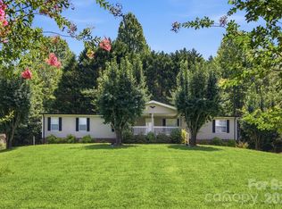 3006 Reba Cardwell Ln, Lenoir, NC 28645