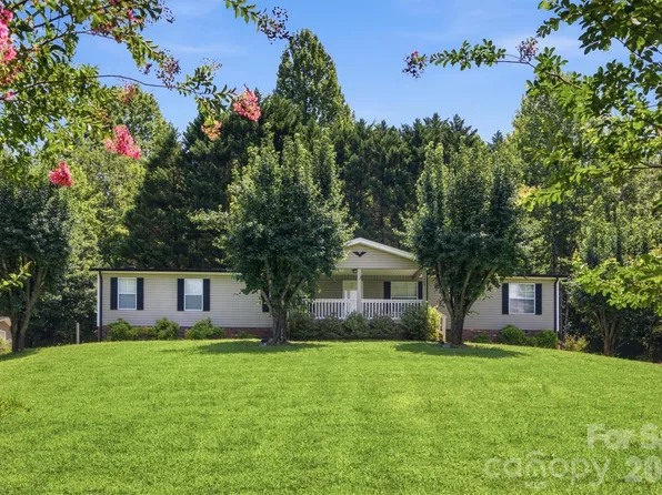 3006 Reba Cardwell Ln, Lenoir, NC 28645