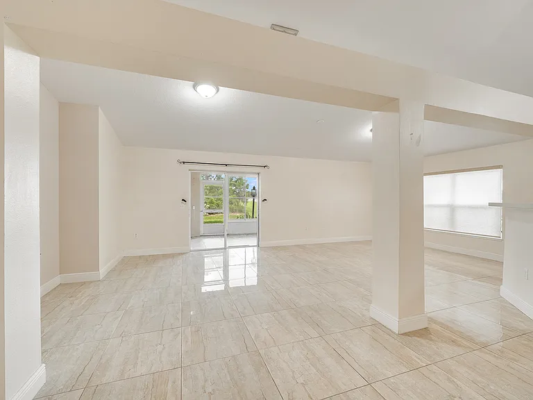 537 Mason Dr — Photo 29