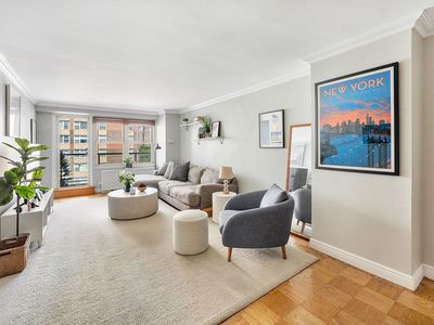 305 E 24th St APT 8F, Manhattan, NY, 10010