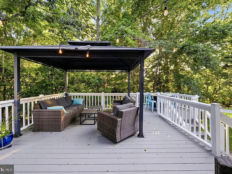 11203 Dancer Ct — Photo 21