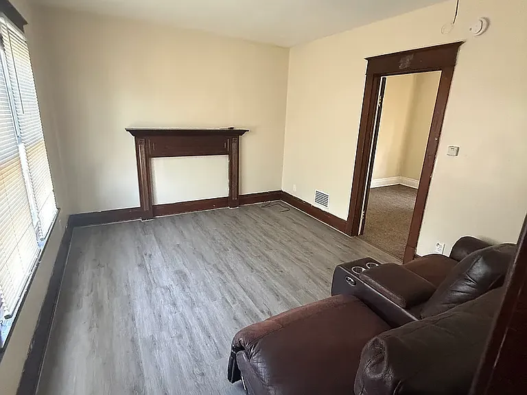2053 Genesee St #3 — Photo 19