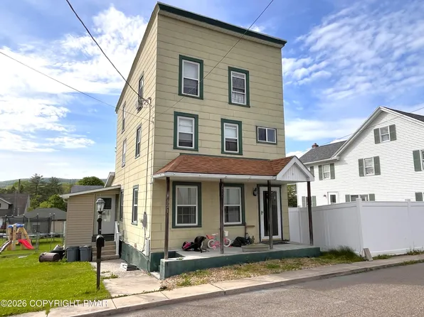 521 Oak St, Jim Thorpe, PA 18229